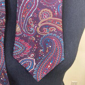 Gentlemens Club Handcrafted Neckwear Tie Vintage Paisley 100% Silk Dominican